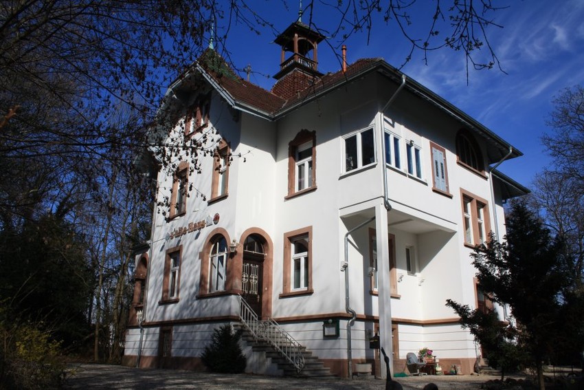 S Alte Haus Eislingen Erfahrungen Und Meinungen Von Bands Und Musikern Auftrittsmoglichkeiten S Alte Haus Kneipe Eislingen Backstage Pro